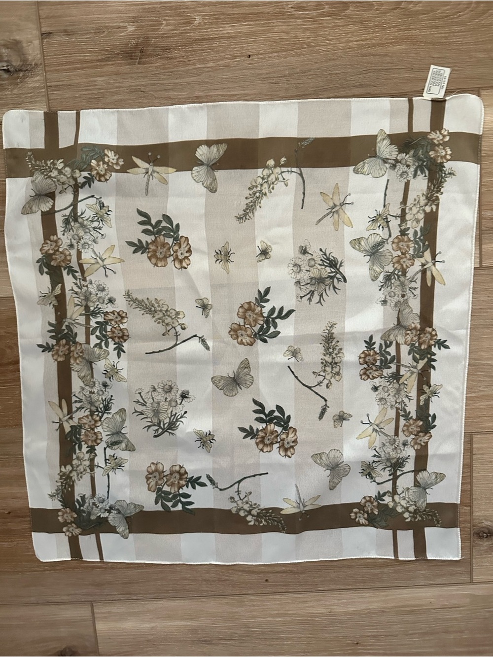 Worldwide Dreams Butterfly Scarf - Picture 2 of 5